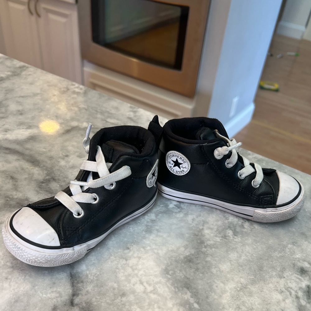 Converse All Star Chuck Taylors Size 6 Little Kids Toddler